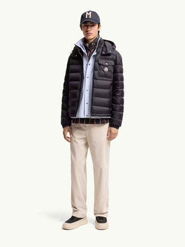 Moncler Hombre Barcelona Plumífero Corto Verith color Azul Marino sku 512-002949 01 - Foto 2