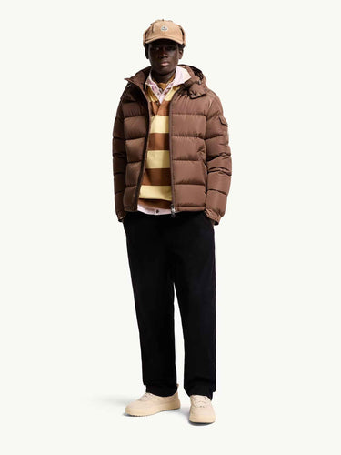 Moncler Hombre Barcelona Plumífero Corto Maya color Marrón sku 512-002950 01 - Foto 2