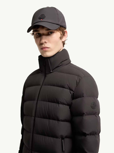 Moncler Hombre Barcelona Plumífero Corto Arajoki color Negro sku 512-002952 01 - Foto 3