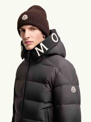 Moncler Hombre Barcelona Plumífero Corto Orvelle color Negro sku 512-002966 01 - Foto 4