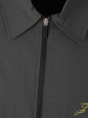 Jacquemus Hombre Barcelona Chaqueta Técnica Logo color Gris Antracita sku 512-003027 01 - Foto 3