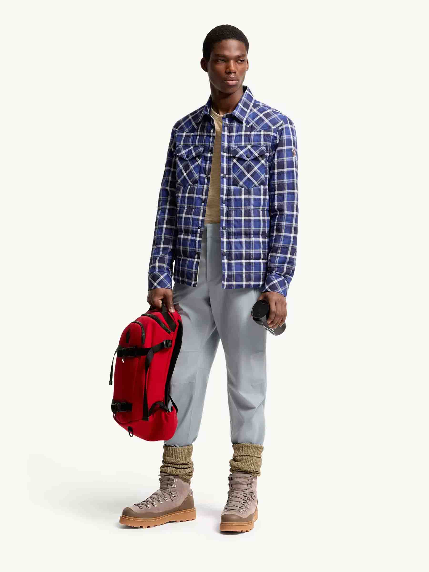 Moncler Grenoble Hombre Barcelona Sobrecamisa Acolchada Cuadros color Azul Cobalto sku 513-000132 01 - Foto 2