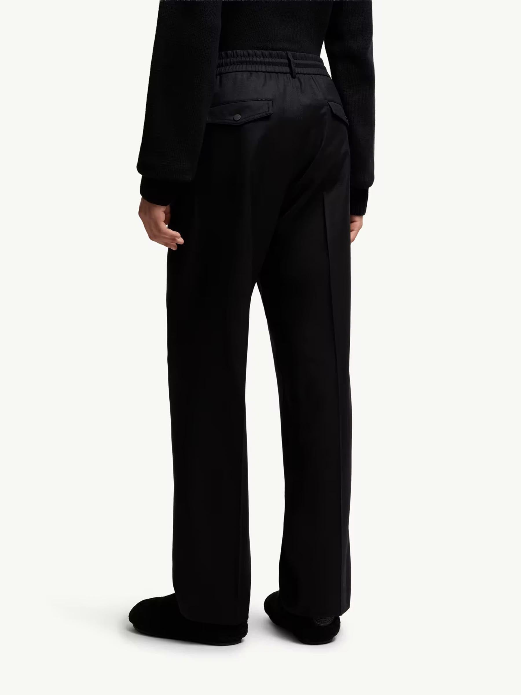 Moncler Hombre Barcelona Pantalones Rectos Lana color Gris Antracita sku 521-003417 01 - Foto 2
