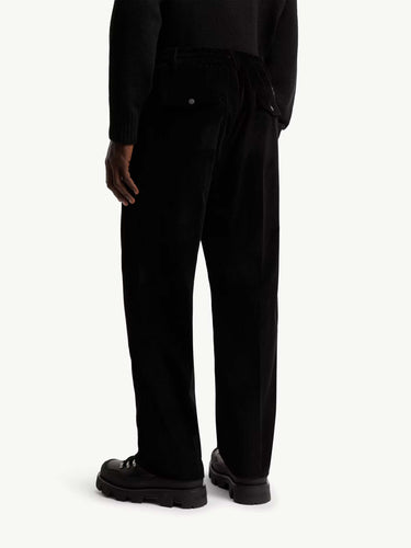 Moncler Hombre Barcelona Pantalones Pana color Negro sku 521-003418 01 - Foto 3