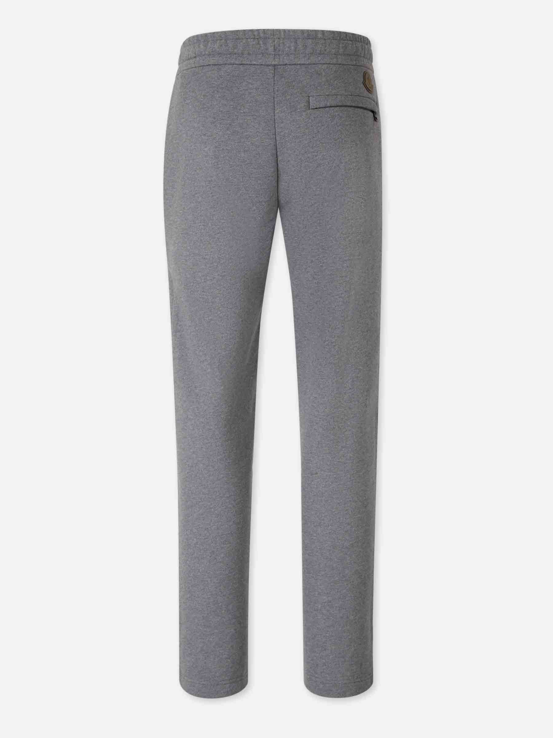 Moncler Hombre Barcelona Joggers Deportivos Logo color Gris sku 521-003421 01 - Foto 2