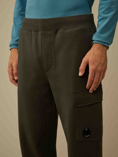 C.P. Company Hombre Barcelona Joggers Deportivos Lente color Verde Oscuro sku 521-003443 02 - Foto 4