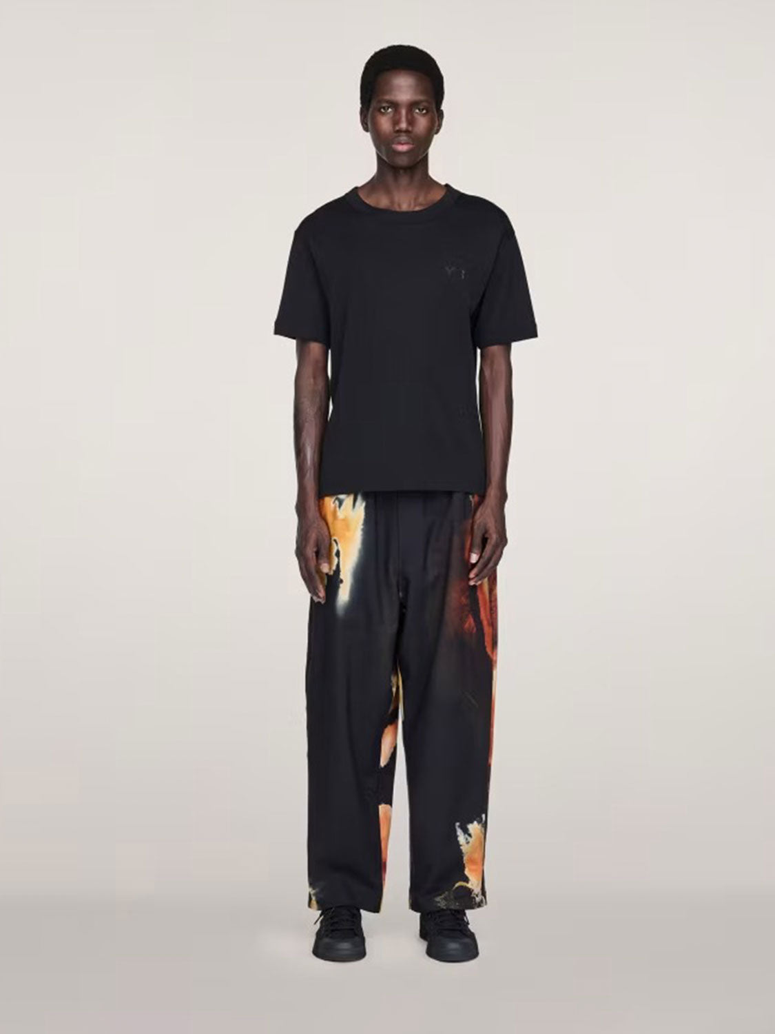 Adidas Y-3 Hombre Barcelona Pantalones Sport Estampado color Negro sku 521-003462 01 - Foto 2