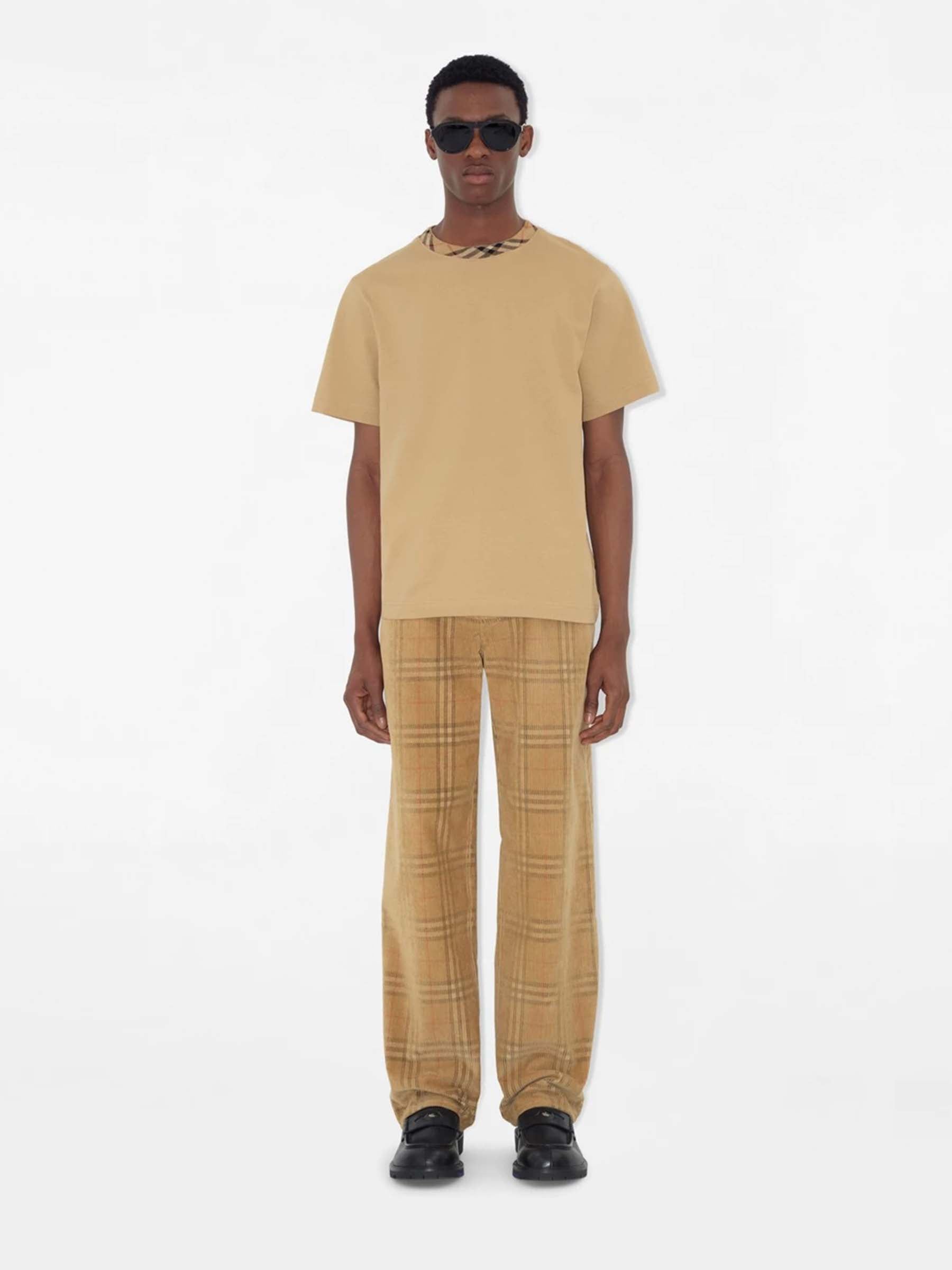Burberry Hombre Barcelona Pantalones Pana Checked color Camel sku 521-003473 01 - Foto 2