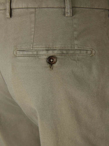 Santa Eulalia Hombre Barcelona Pantalones Chinos Rectos color Verde Militar sku 521-003483 03 - Foto 4