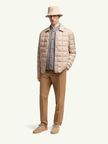 Moncler Hombre Barcelona Pantalones Algodón Técnico color Camel sku 521-003553 01 - Foto 2
