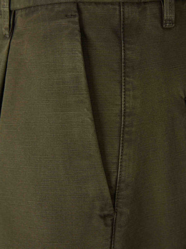 Nine in the morning Hombre Barcelona Pantalones Carrot Giulio color Verde Militar sku 521-003565 01 - Foto 4