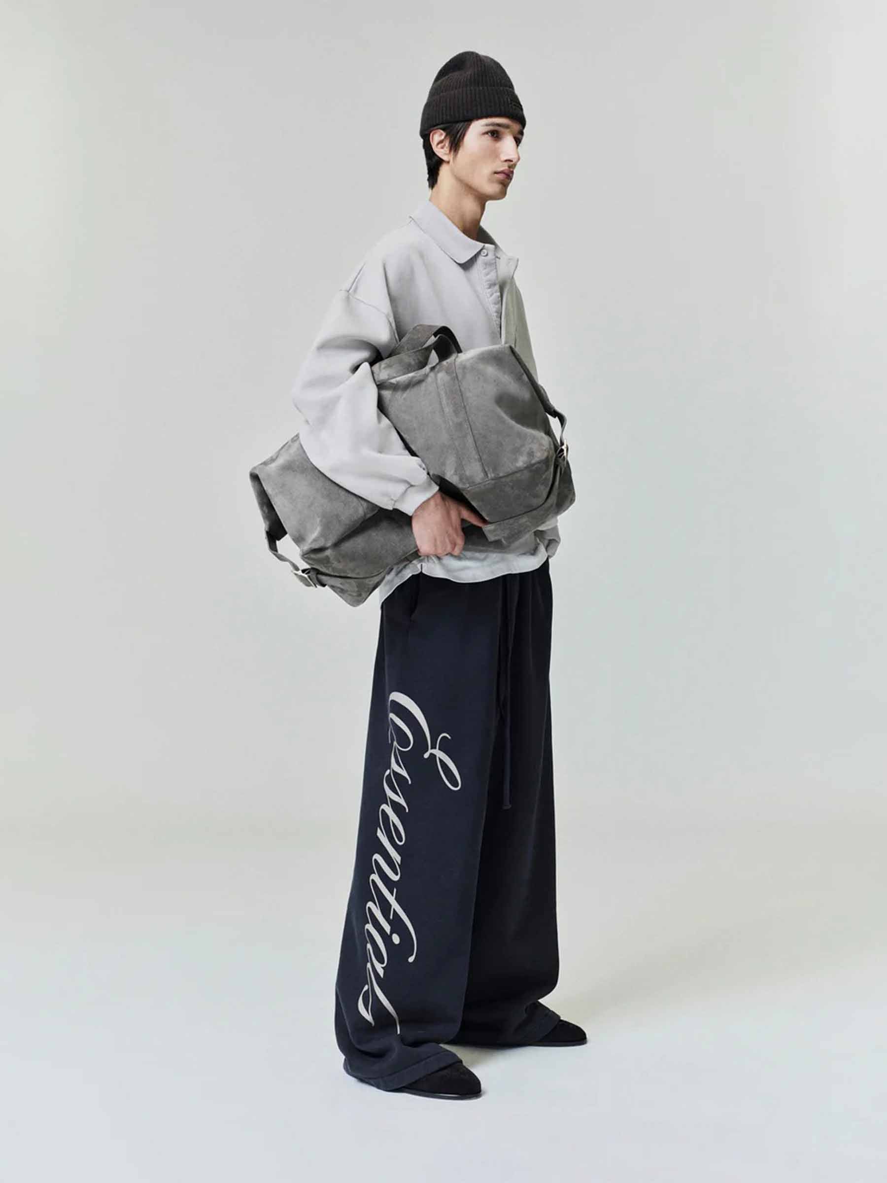 Fear of God Essentials Hombre Barcelona Joggers Fleece Lounge color Negro sku 521-003611 01 - Foto 2