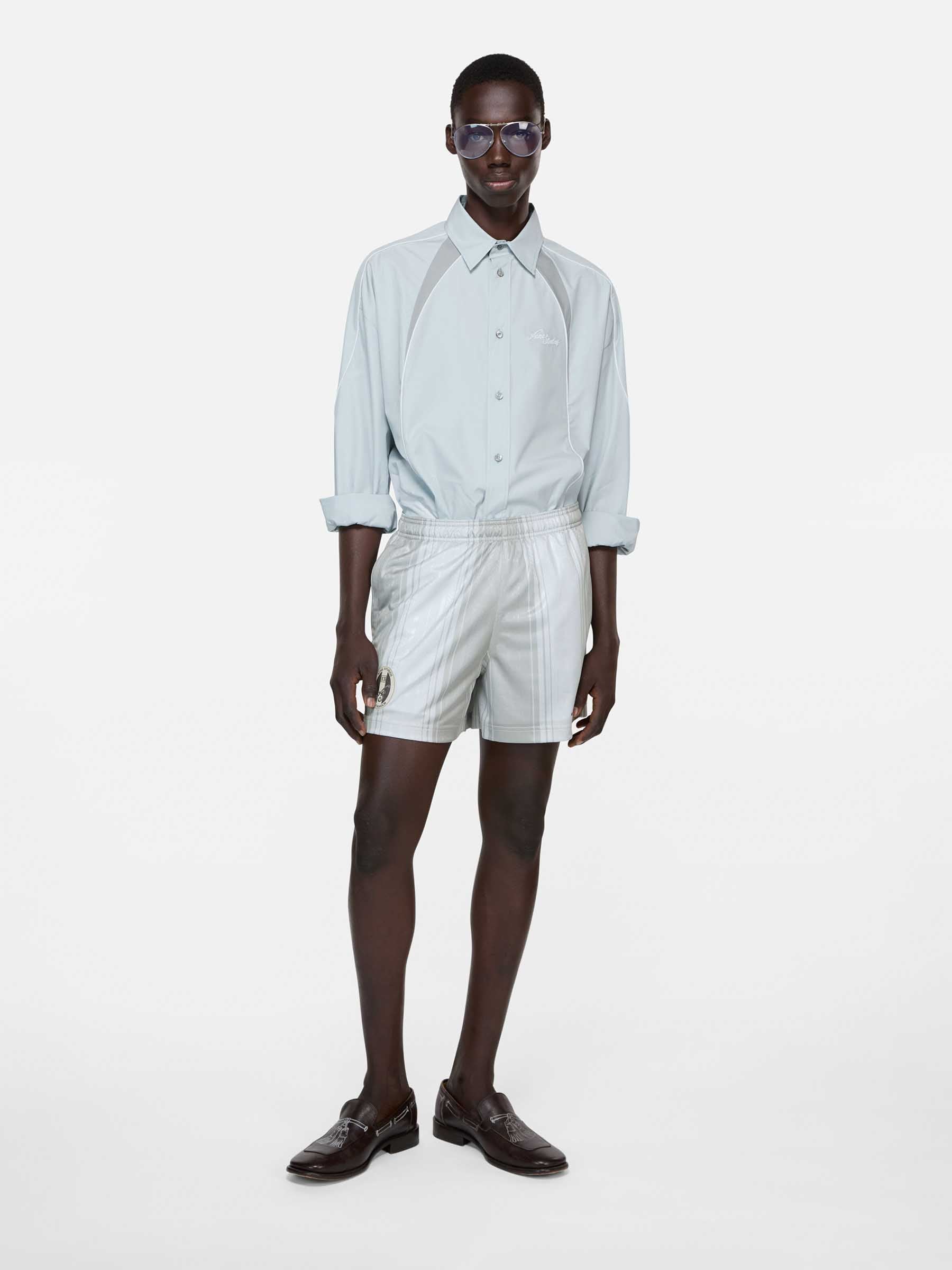 Acne Studios Hombre Barcelona Bermudas Técnicas color Gris sku 523-001247 02 - Foto 2