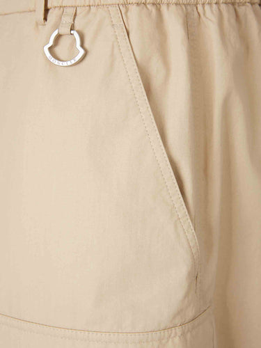Moncler Hombre Barcelona Bermudas Cargo color Camel sku 523-001273 01 - Foto 4