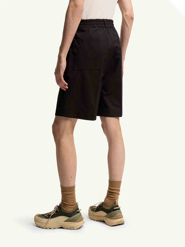 Moncler Hombre Barcelona Bermudas Seersucker color Negro sku 523-001274 02 - Foto 4