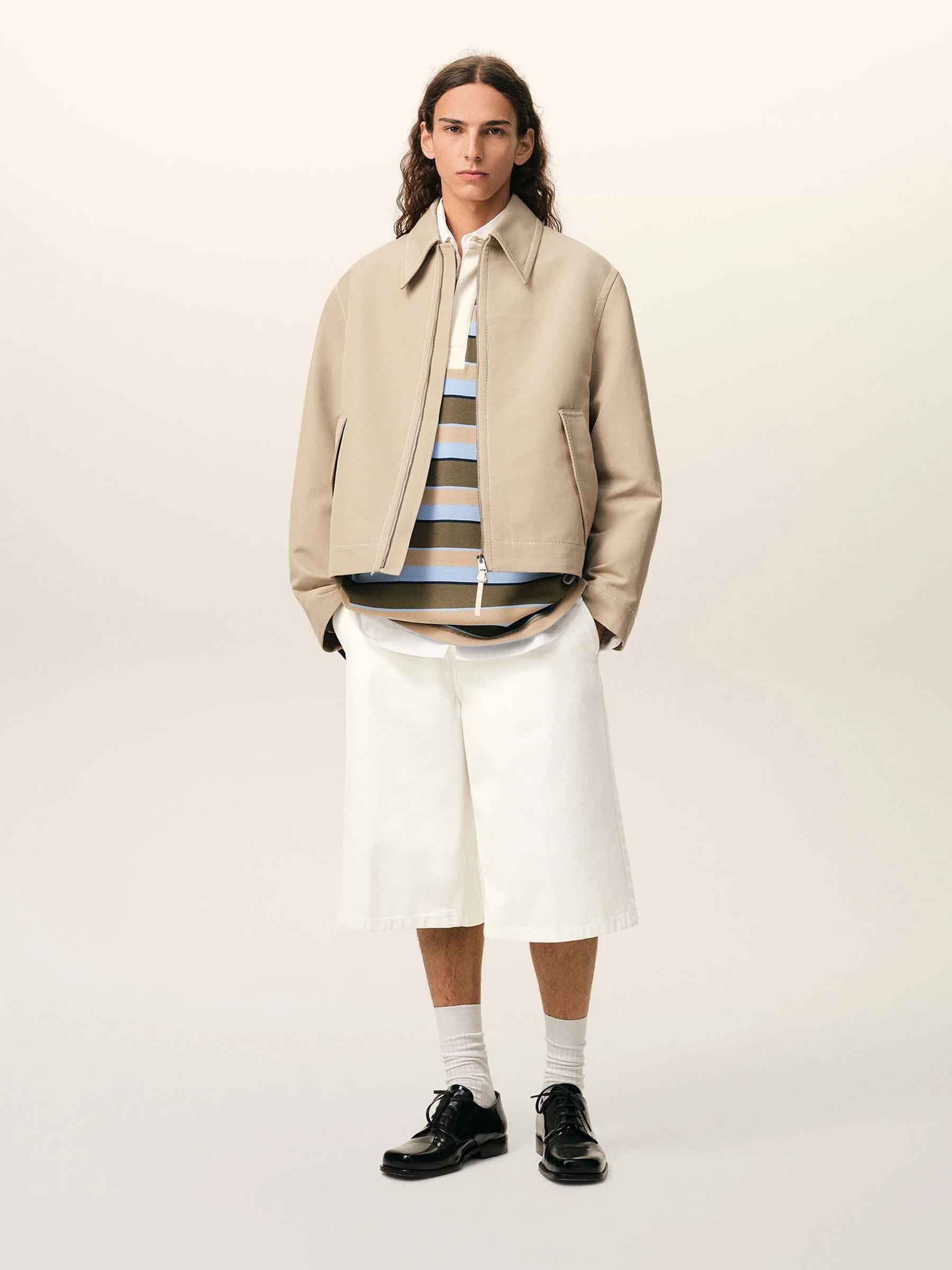 Ami Paris Hombre Barcelona Bermudas Anchas color Crema sku 523-001299 01 - Foto 2