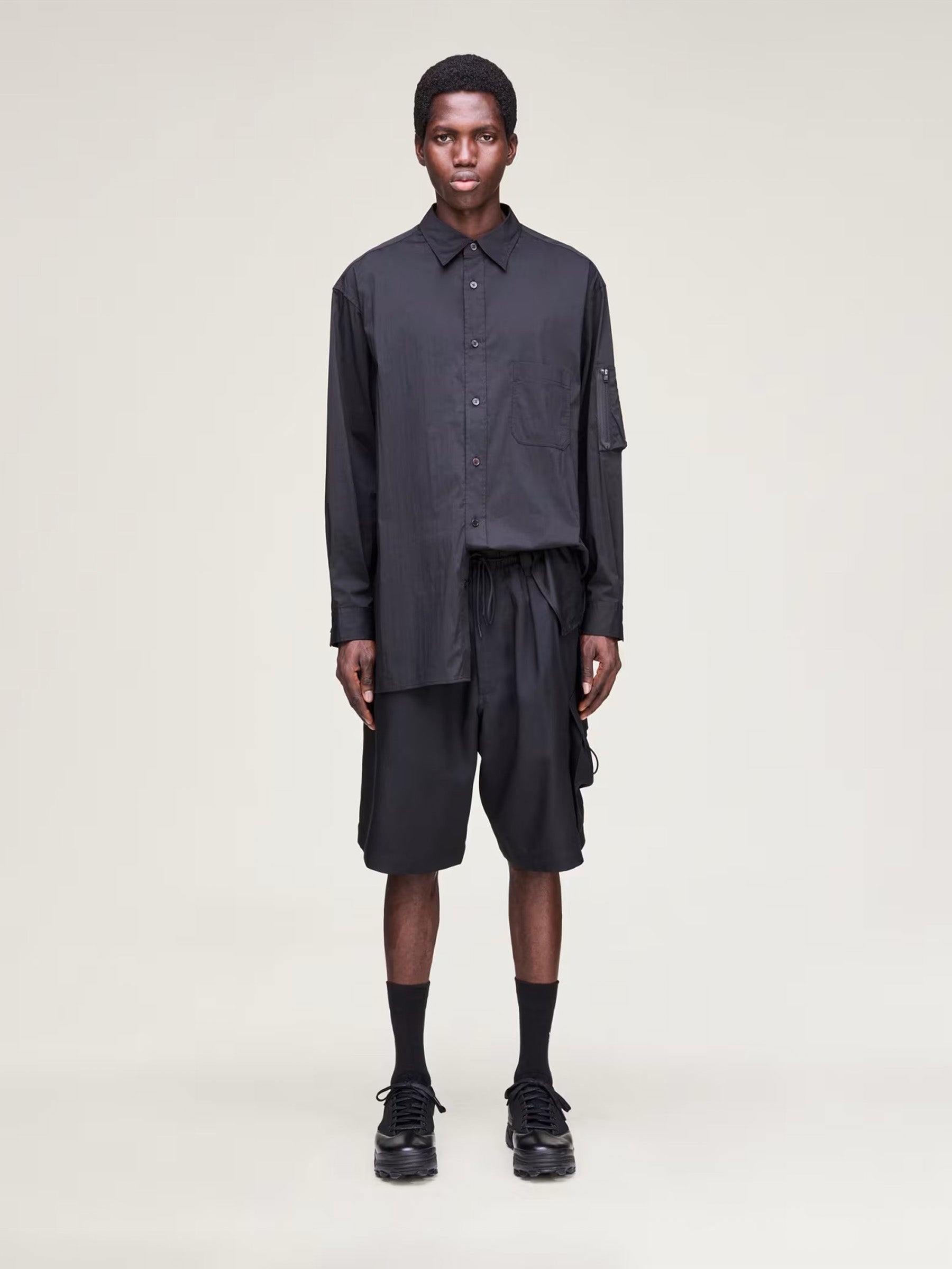 Adidas Y-3 Hombre Barcelona Bermudas Cargo color Negro sku 523-001333 01 - Foto 2