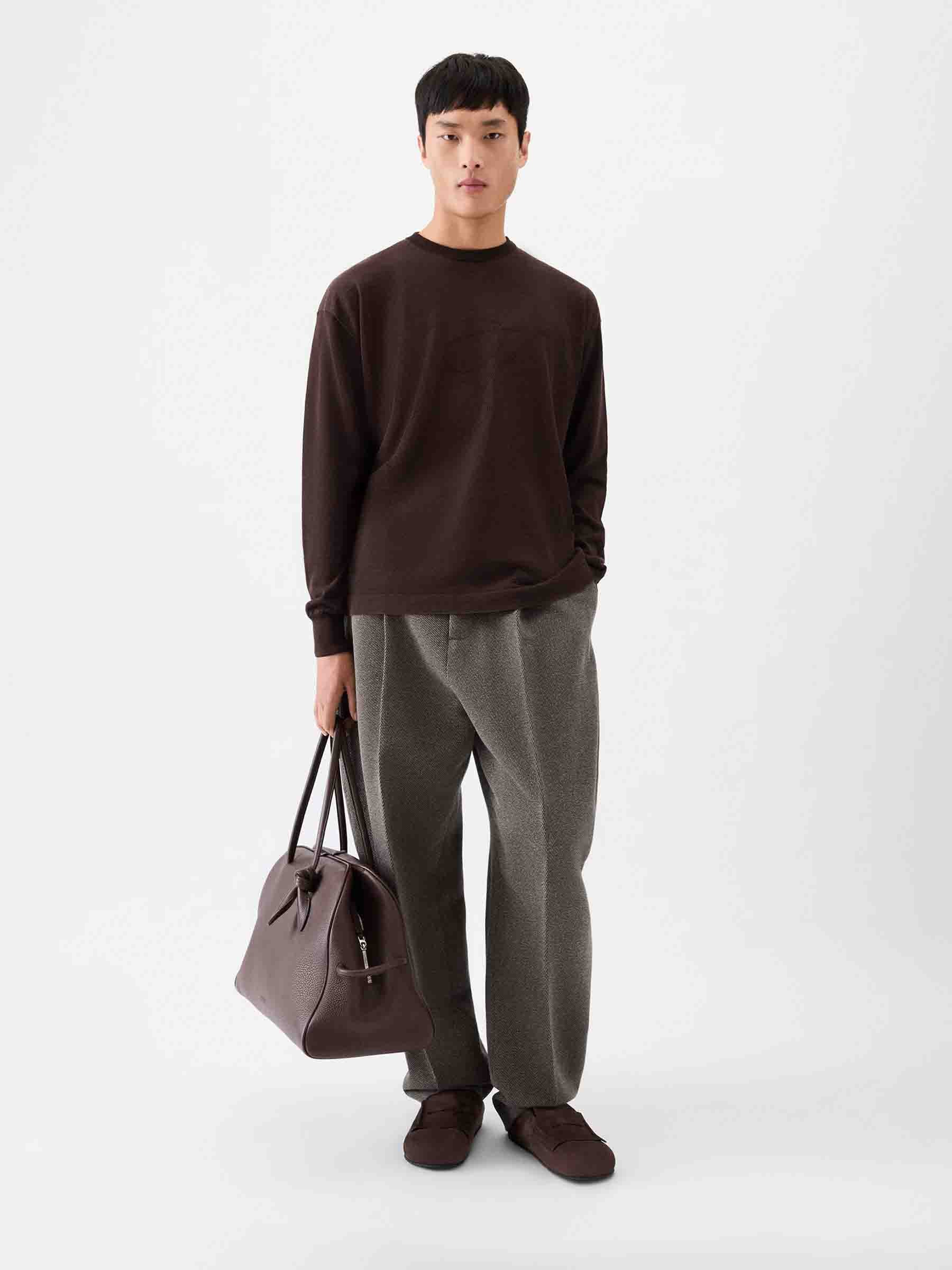 Jacquemus Hombre Barcelona Jersey Punto Lino color Marrón Oscuro sku 542-002486 01 - Foto 2