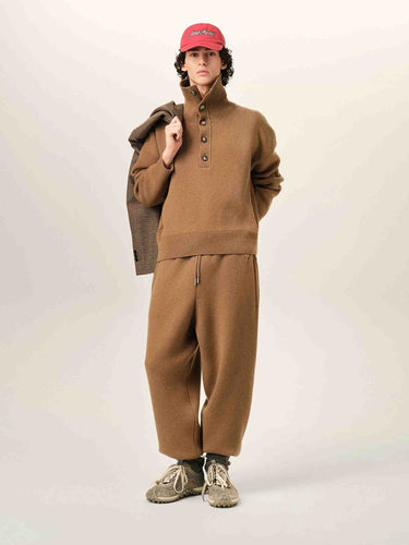 Ami Paris Hombre Barcelona Jersey Cuello Alto color Camel sku 542-002608 01 - Foto 5