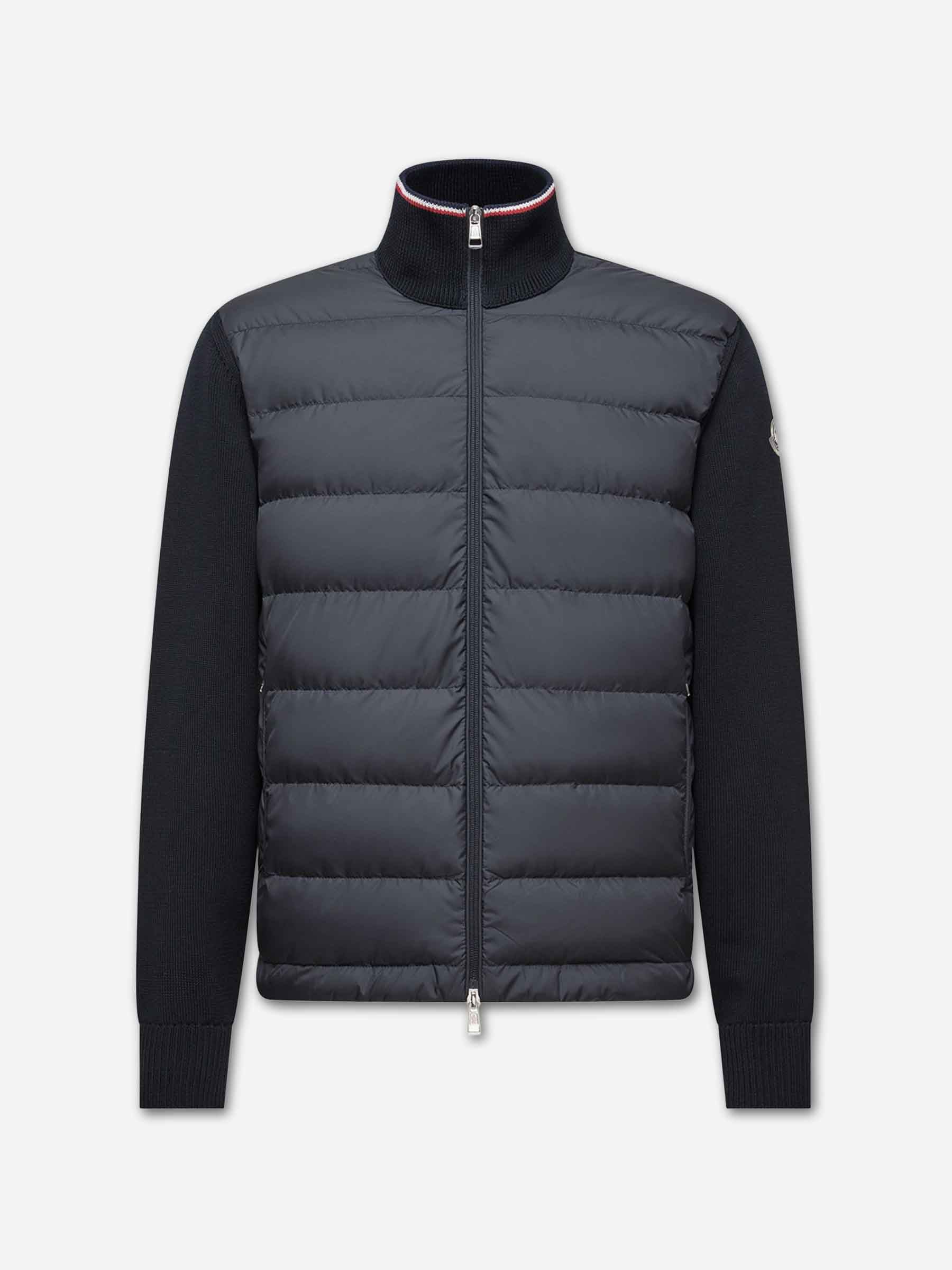 Moncler Hombre Barcelona Cárdigan Cuello Alto color Azul Noche sku 543-001030 01 - Foto 1