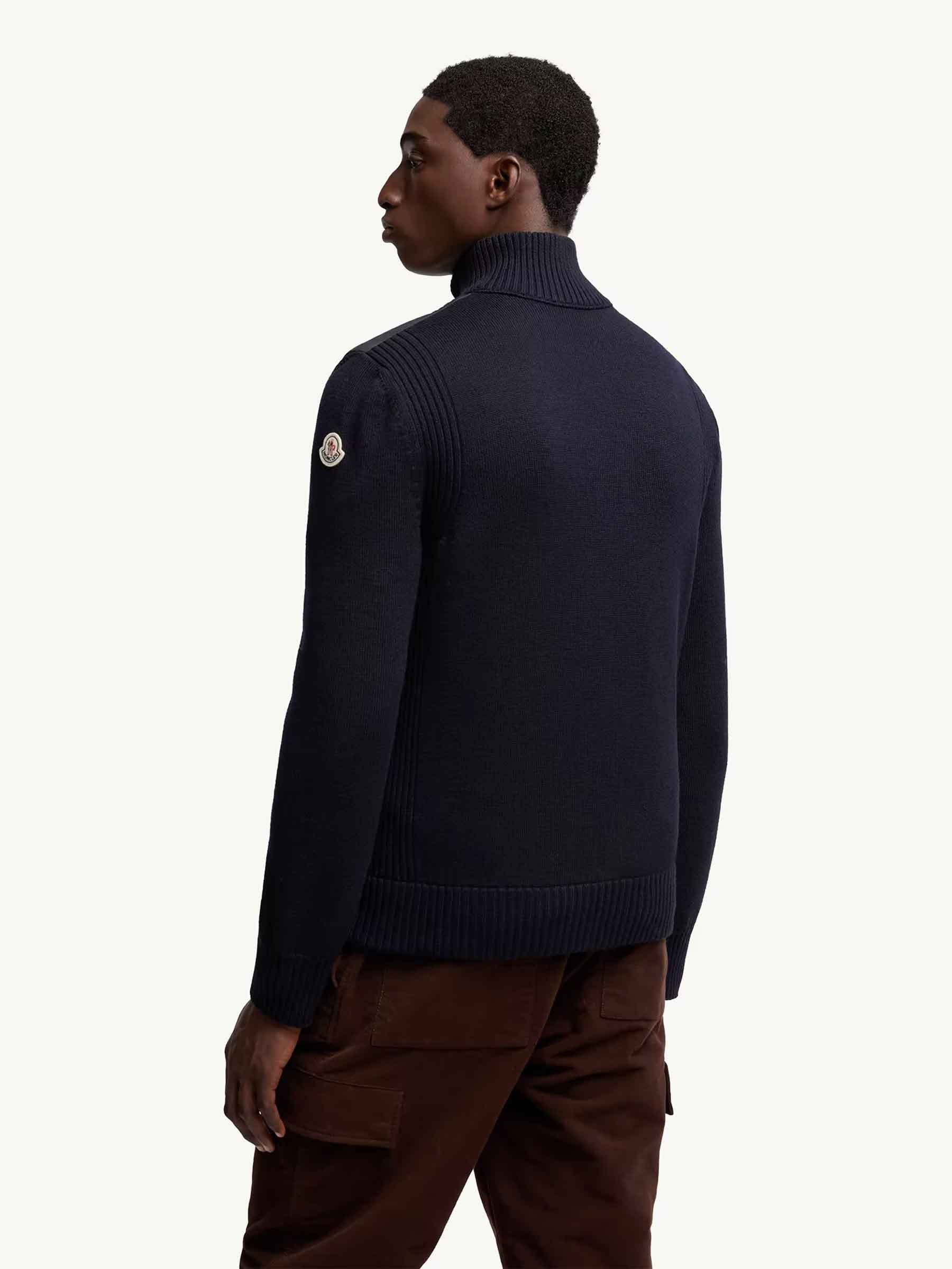 Moncler Hombre Barcelona Cárdigan Acolchado Cremallera color Azul Noche sku 543-001041 01 - Foto 2
