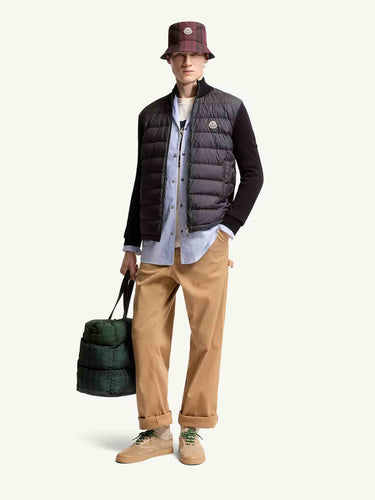 Moncler Hombre Barcelona Cárdigan Acolchado Cremallera color Negro sku 543-001082 01 - Foto 2
