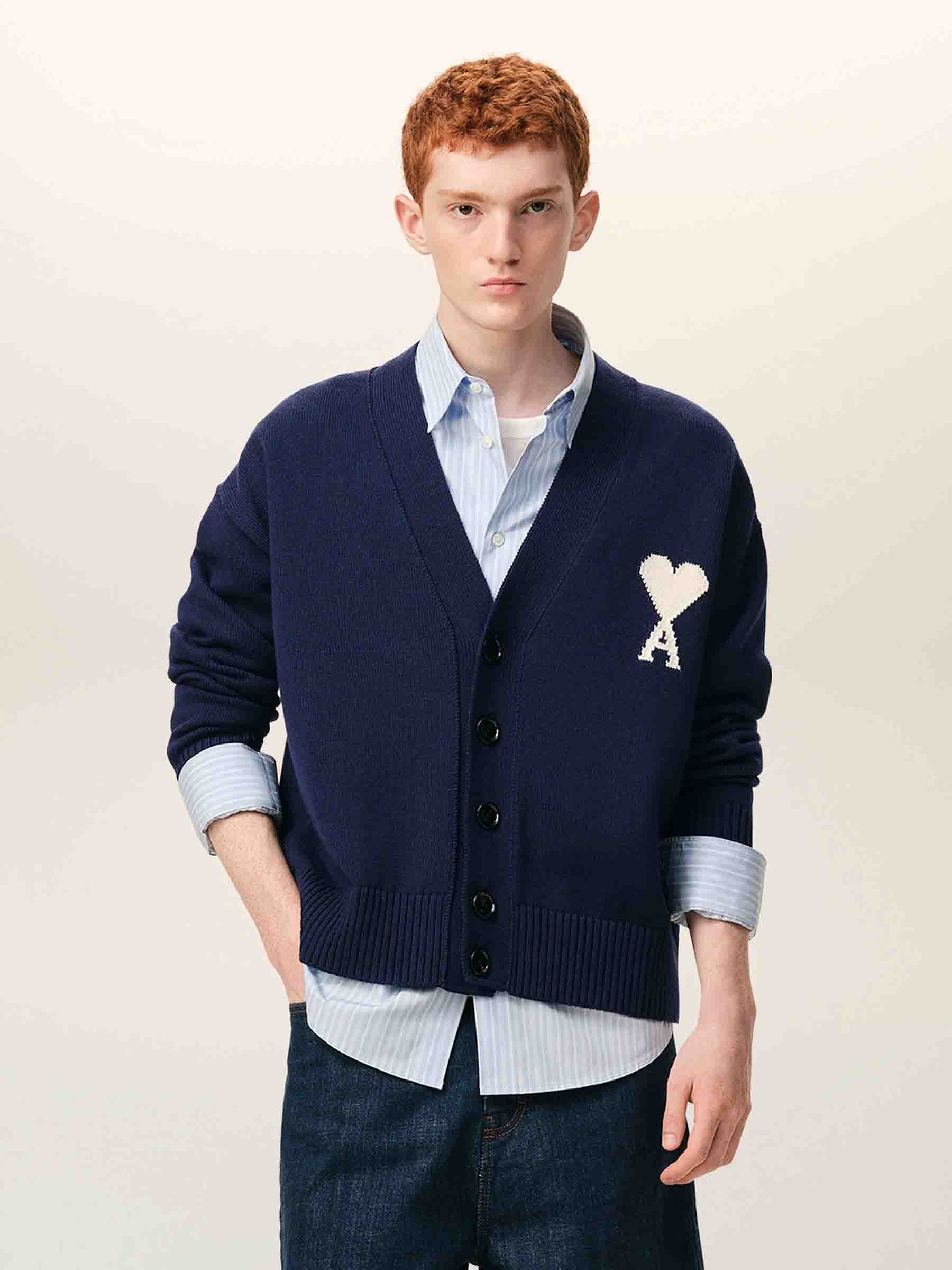 Ami Paris Hombre Barcelona Cárdigan Punto Lana color Azul Marino sku 543-001095 02 - Foto 2