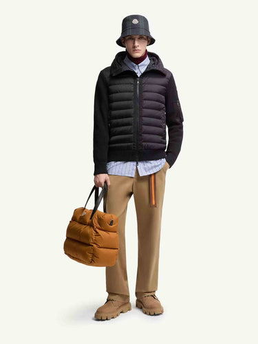 Moncler Hombre Barcelona Cárdigan Acolchado Cremallera color Negro sku 543-001116 02 - Foto 2