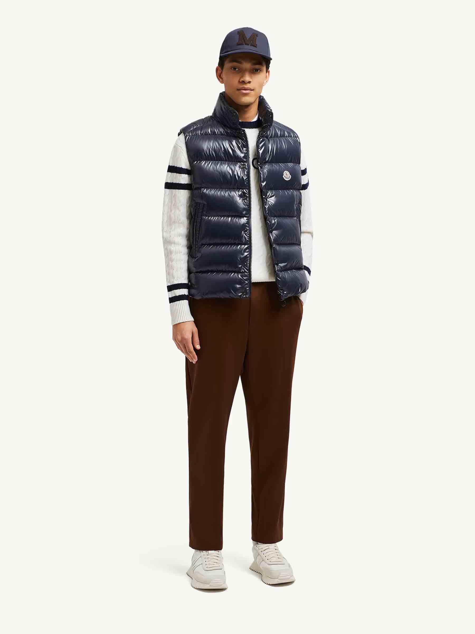 Moncler Hombre Barcelona Chaleco Acolchado Tibb color Azul Marino sku 544-000603 01 - Foto 2