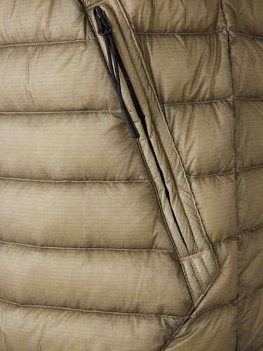C.P. Company Hombre Barcelona Chaleco Acolchado color Verde Militar sku 544-000606 01 - Foto 4