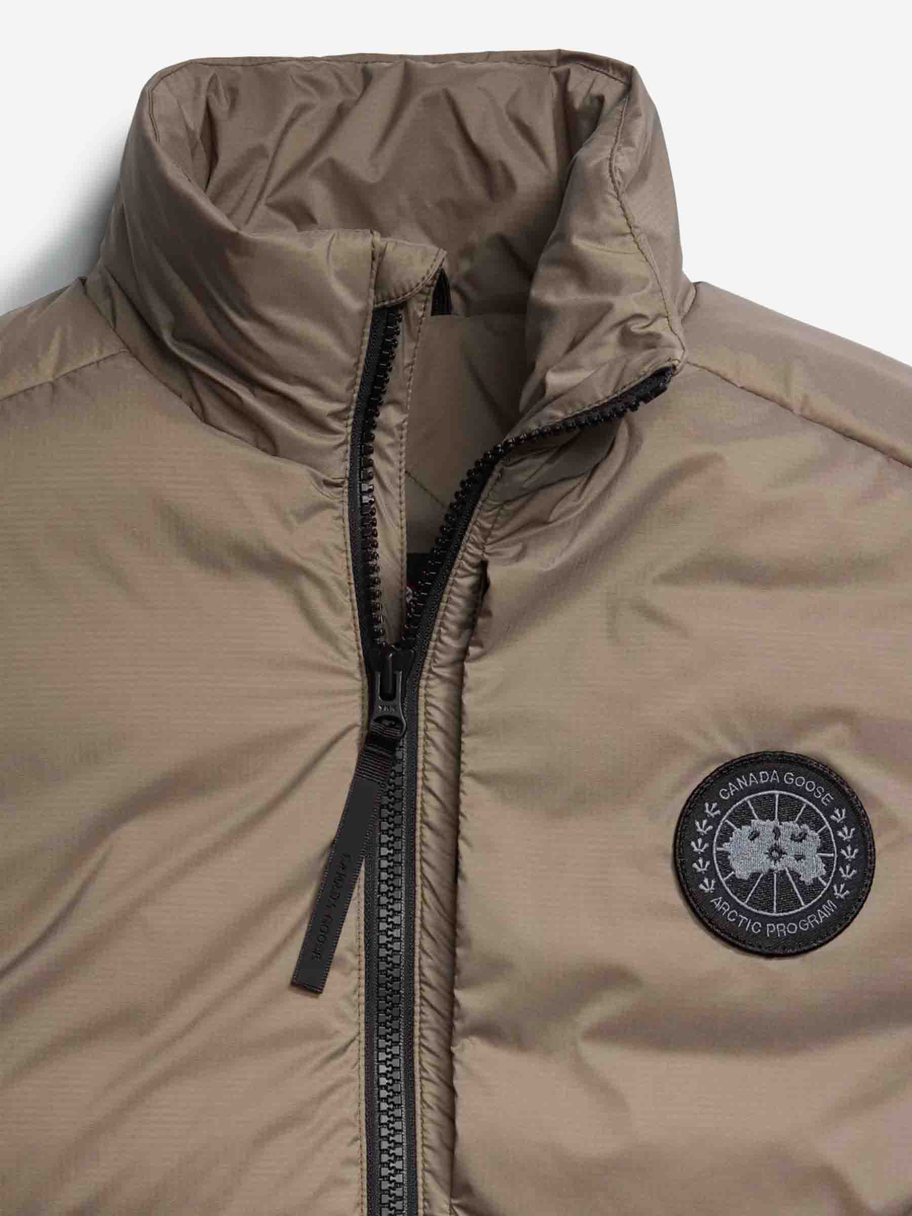 Canada Goose Hombre Barcelona Chaleco Lodge Black Label color Gris Piedra sku 544-000613 01 - Foto 2