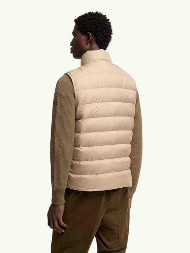 Moncler Hombre Barcelona Chaleco Plumífero Treompan color Camel sku 544-000634 01 - Foto 3