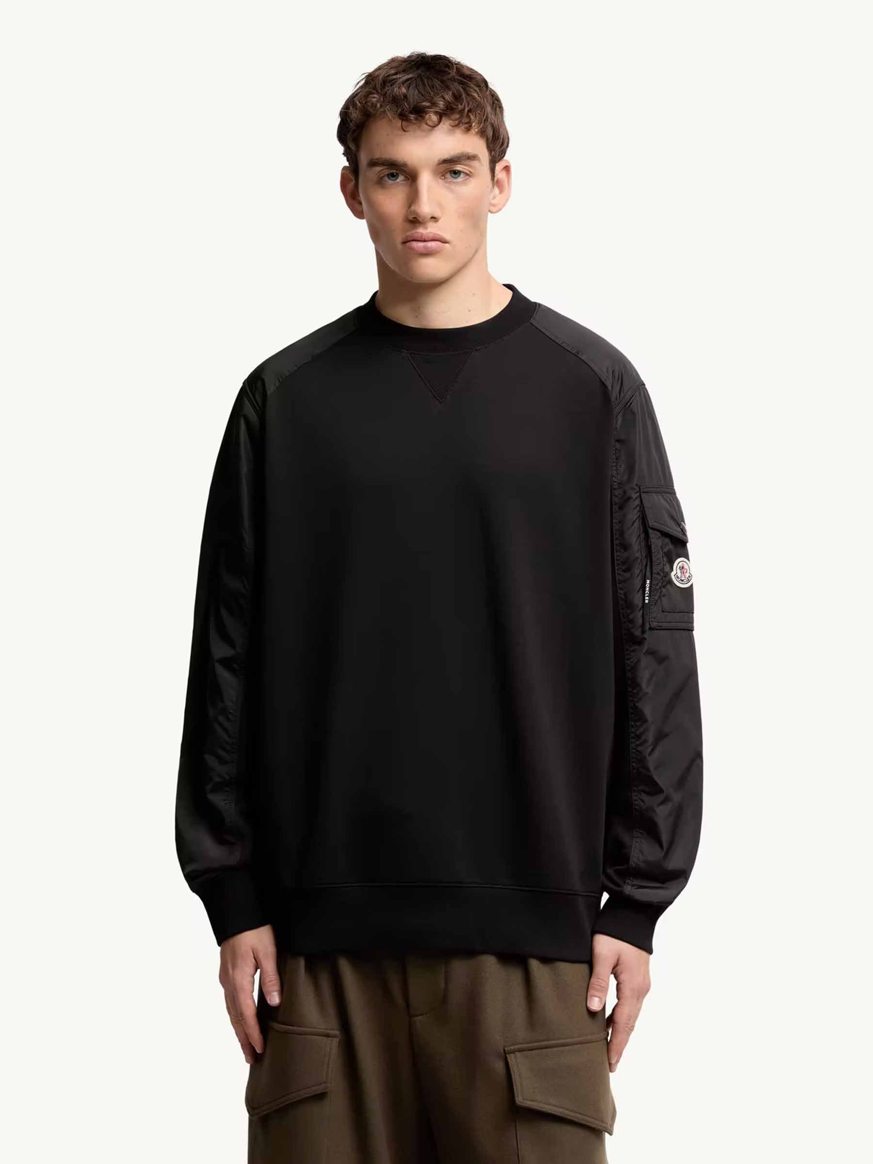 Moncler Hombre Barcelona Sudadera Cuello Redondo color Negro sku 545-001955 01 - Foto 2