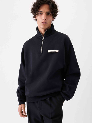 Jacquemus Hombre Barcelona Sudadera Gros Grain color Negro sku 545-002061 02 - Foto 2