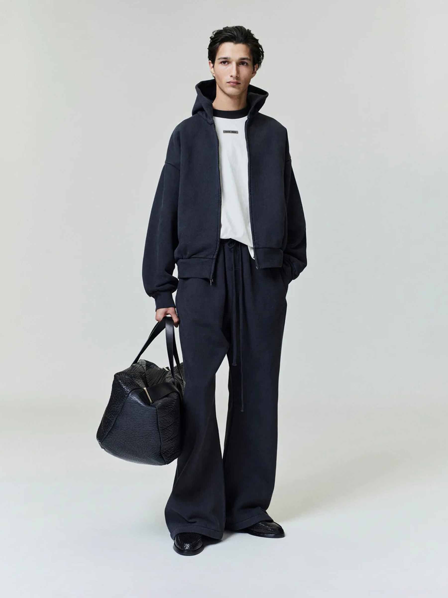 Fear of God Essentials Hombre Barcelona Sudadera Capucha Cremallera color Negro sku 545-002094 01 - Foto 2