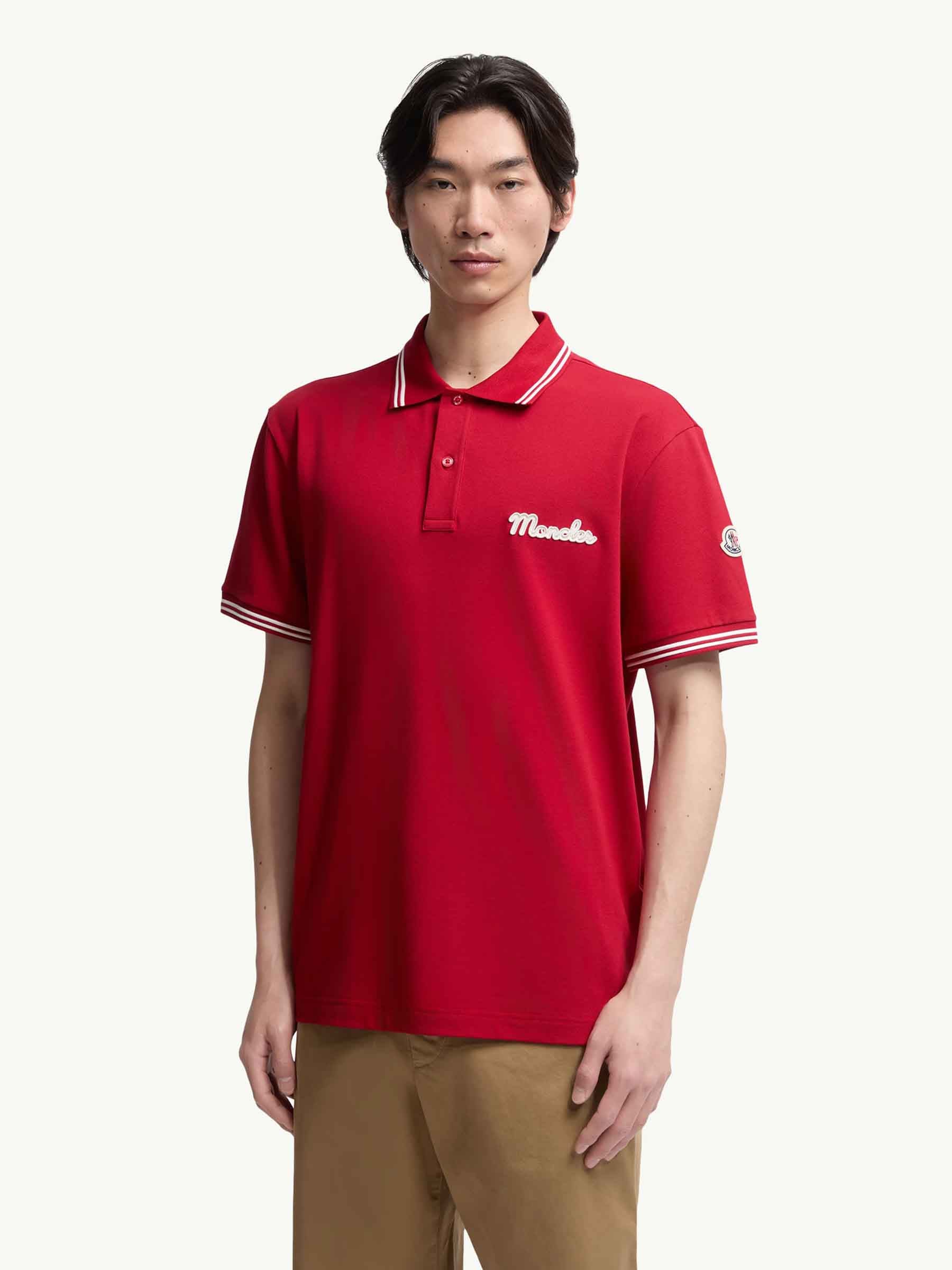 Moncler Hombre Barcelona Polo Bordado color Rojo sku 552-001634 01 - Foto 2
