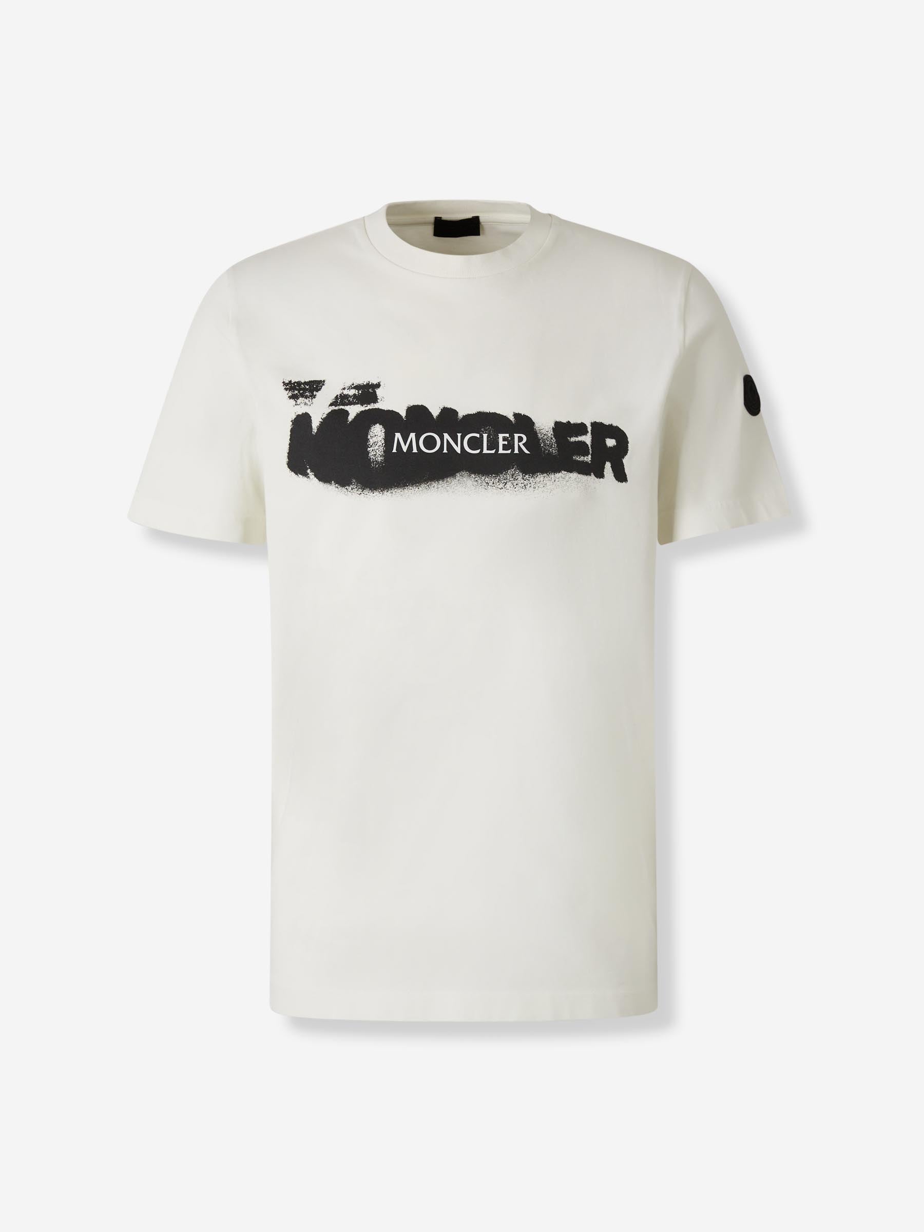 Moncler Hombre Barcelona Camiseta Gráfico Algodón color Negro sku 553-004420 01 - Foto 1