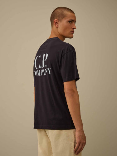 C.P. Company Hombre Barcelona Camiseta Cuello Redondo color Azul Noche sku 553-004491 03 - Foto 3