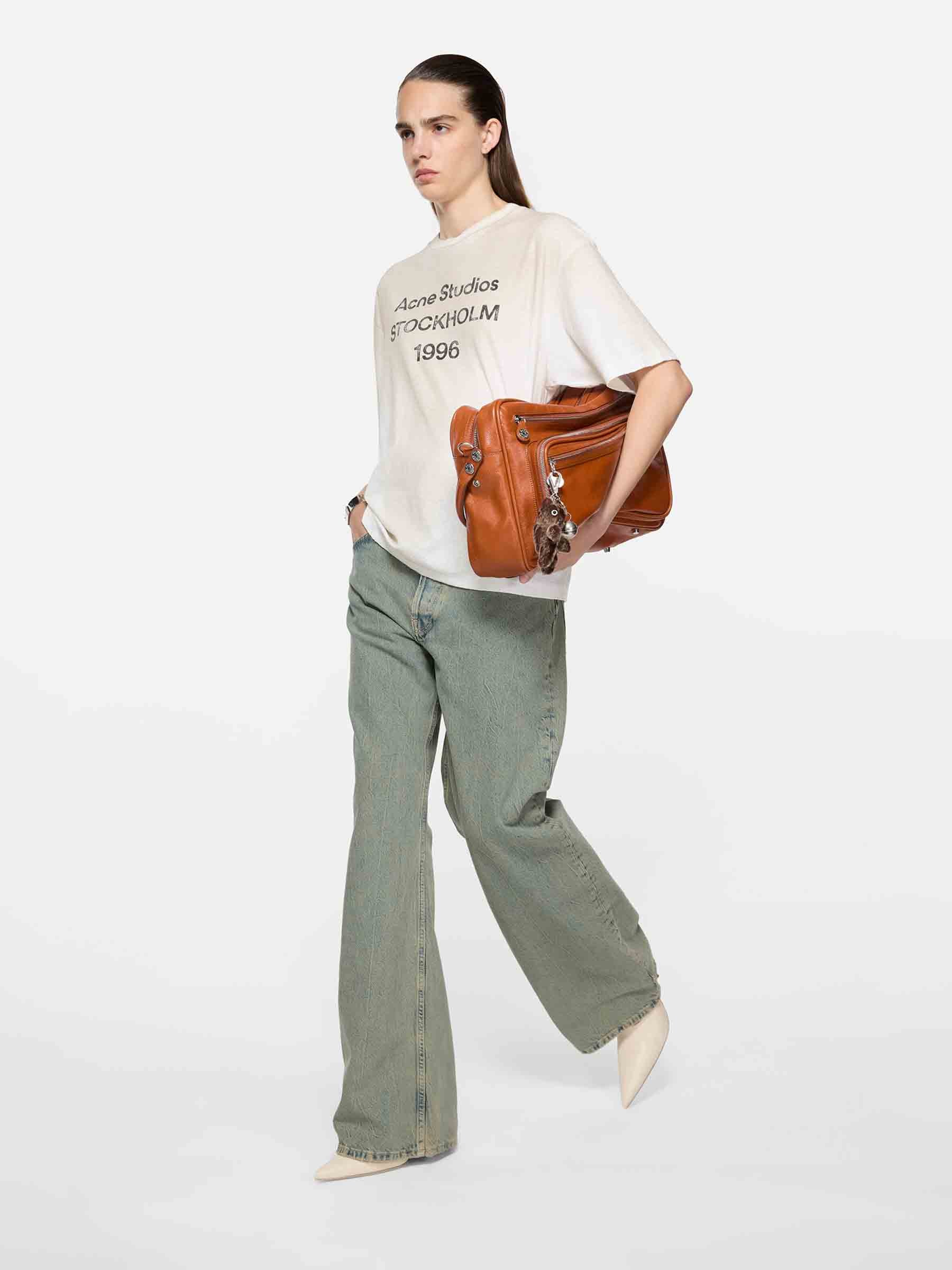 Acne Studios Hombre Barcelona Camiseta Cuello Redondo color Blanco sku 553-004589 01 - Foto 2