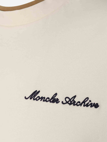 Moncler Hombre Barcelona Camiseta Cuello Redondo color Marfil sku 553-004632 01 - Foto 3