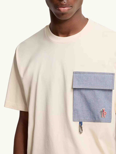 Moncler Grenoble Hombre Barcelona Camiseta con bolsillo de tejido vaquero color Beige sku 553-004644 01 - Foto 4