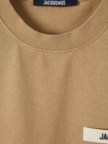 Jacquemus Hombre Barcelona Camiseta Cuello Redondo color Beige sku 553-004682 02 - Foto 3