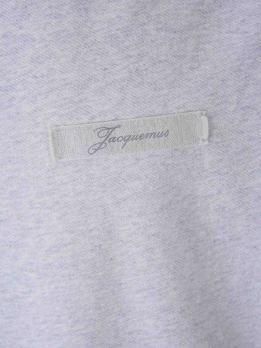 Jacquemus Hombre Barcelona Camiseta Manga Corta Ruban color Gris Claro sku 553-004944 02 - Foto 4