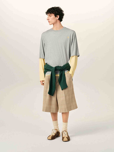 Ami Paris Hombre Barcelona Camiseta Doble Manga color Gris Claro sku 554-000031 01 - Foto 2
