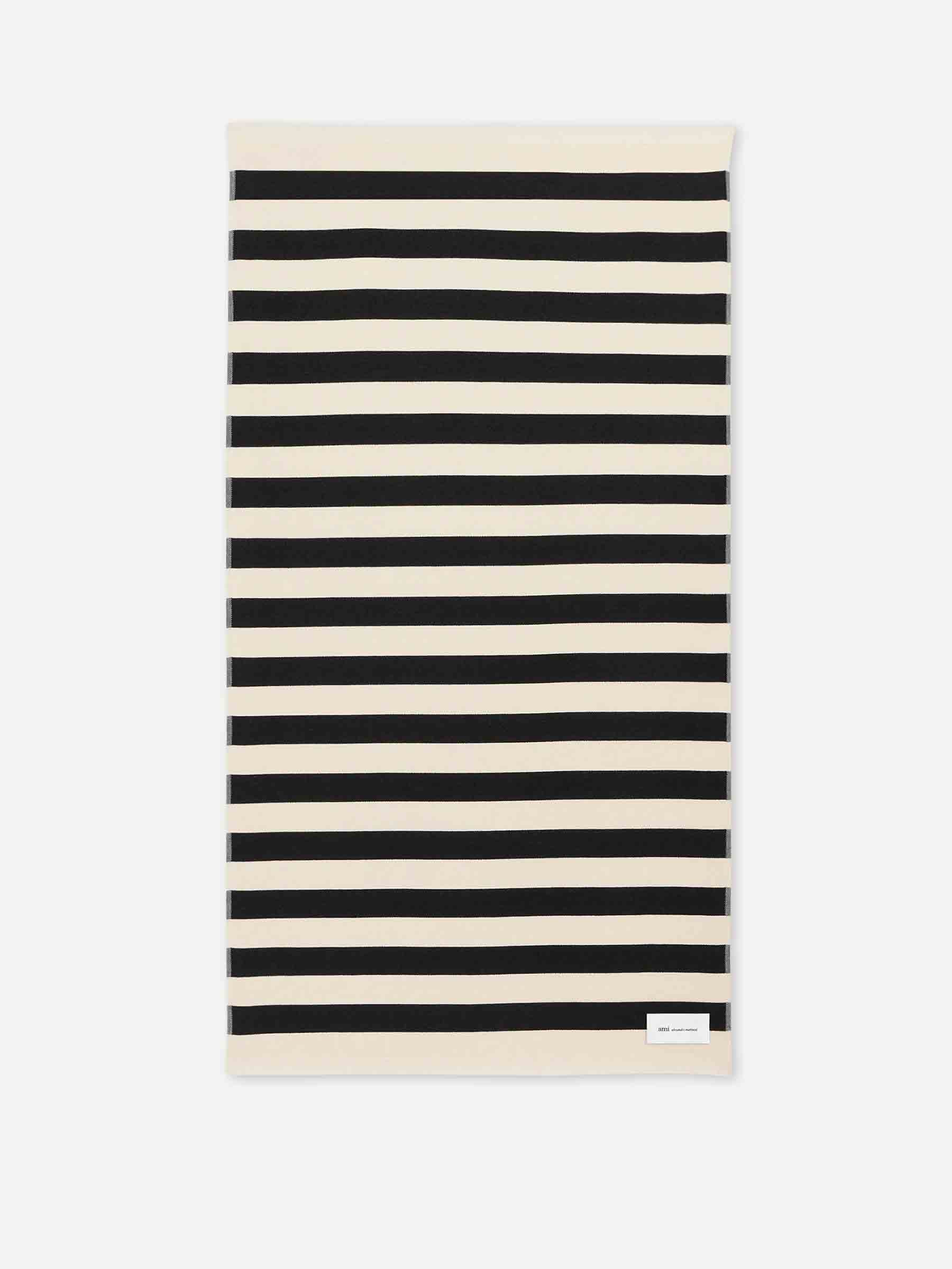 Ami Paris Hombre Barcelona Toalla Playa Rayas color Blanco Y Negro sku 562-000055 01 - Foto 2