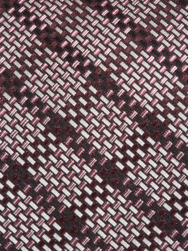 Zegna Hombre Barcelona Corbata Seda Texturizada color Burdeos sku 601-001811 03 - Foto 3