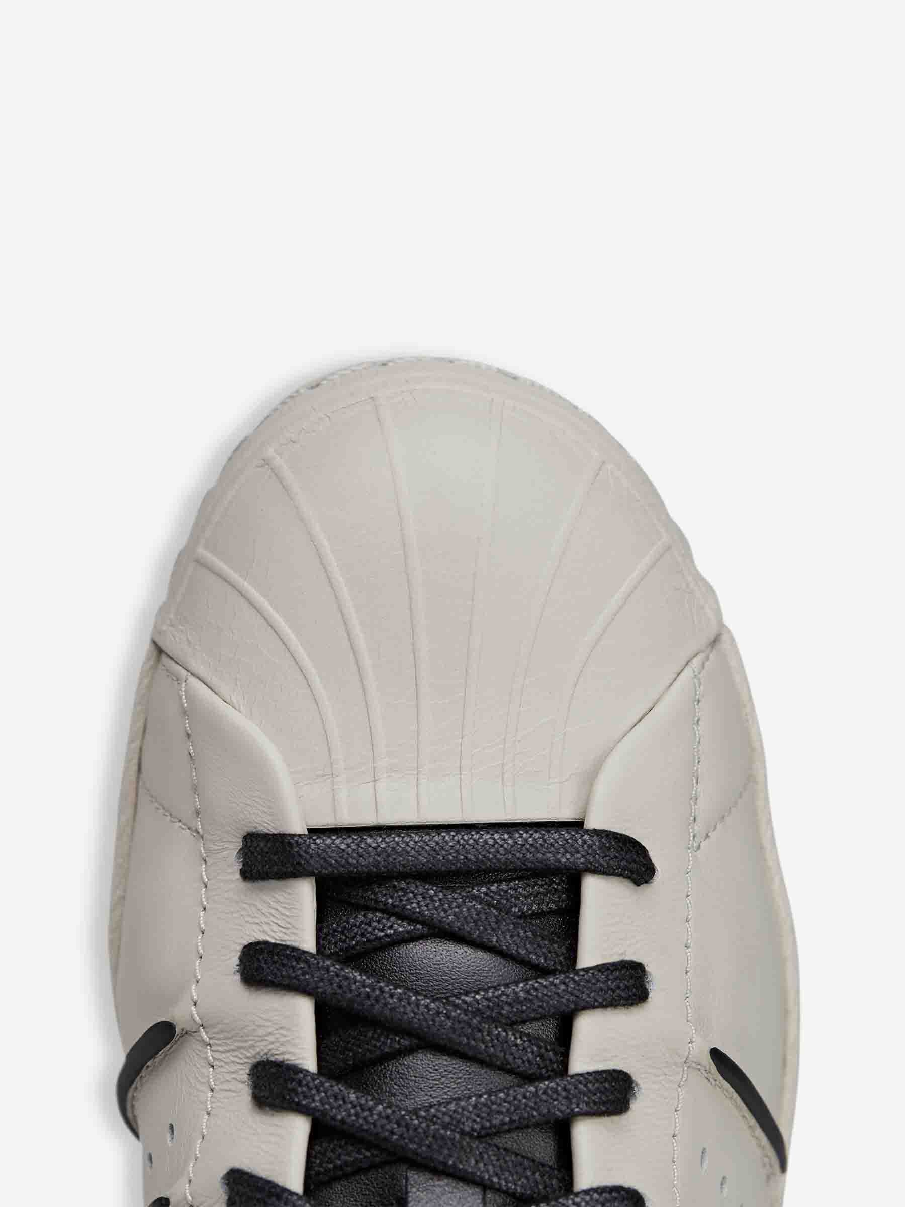 Adidas Y-3 – Adidas Y-3 Y-3 Superstar Sneakers in Barcelona or Shop Online Hombre 616-002989 01