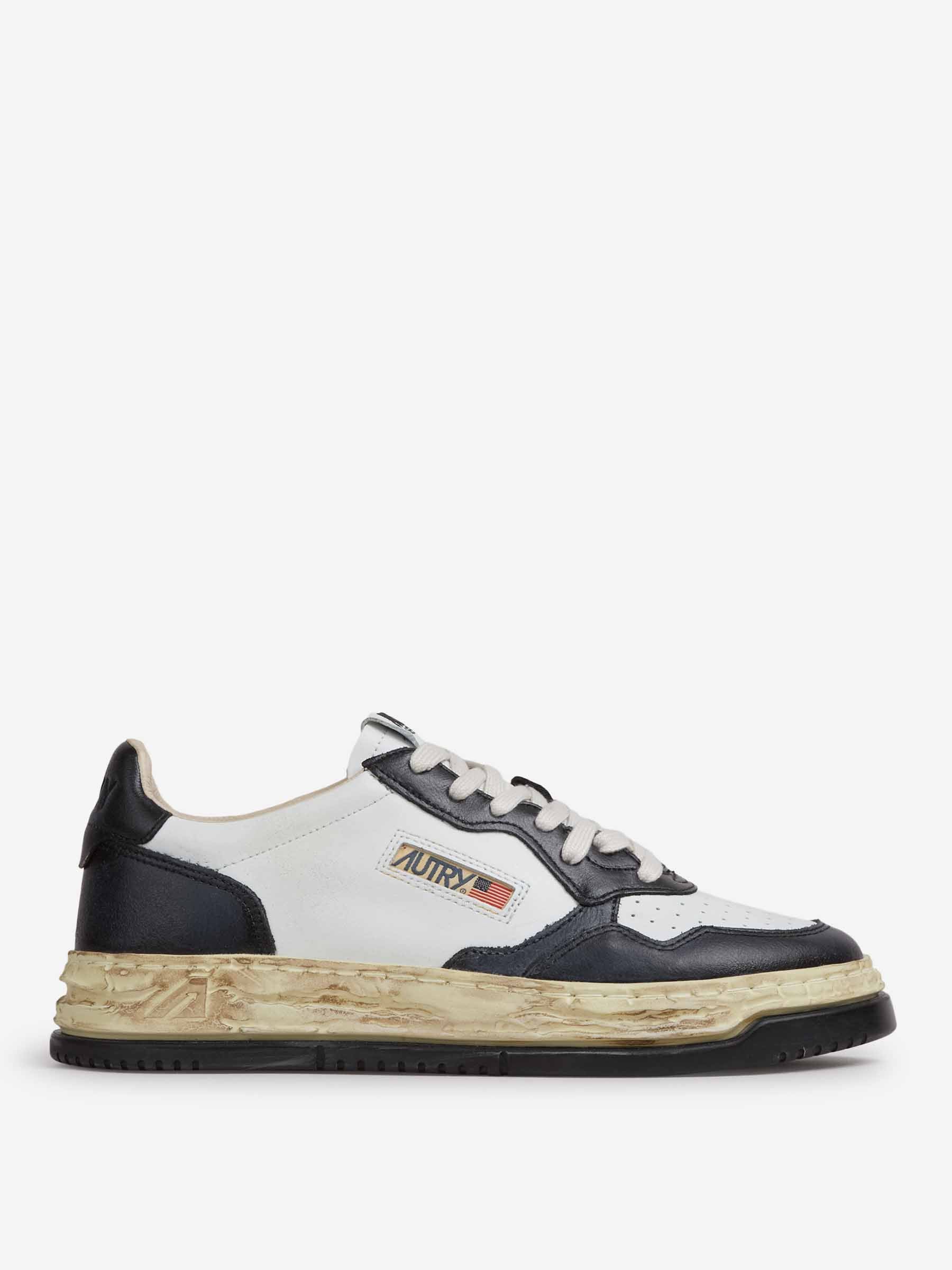 Autry Hombre Barcelona Sneakers Supervint Low color Blanco Y Negro sku 616-003144 03 - Foto 1