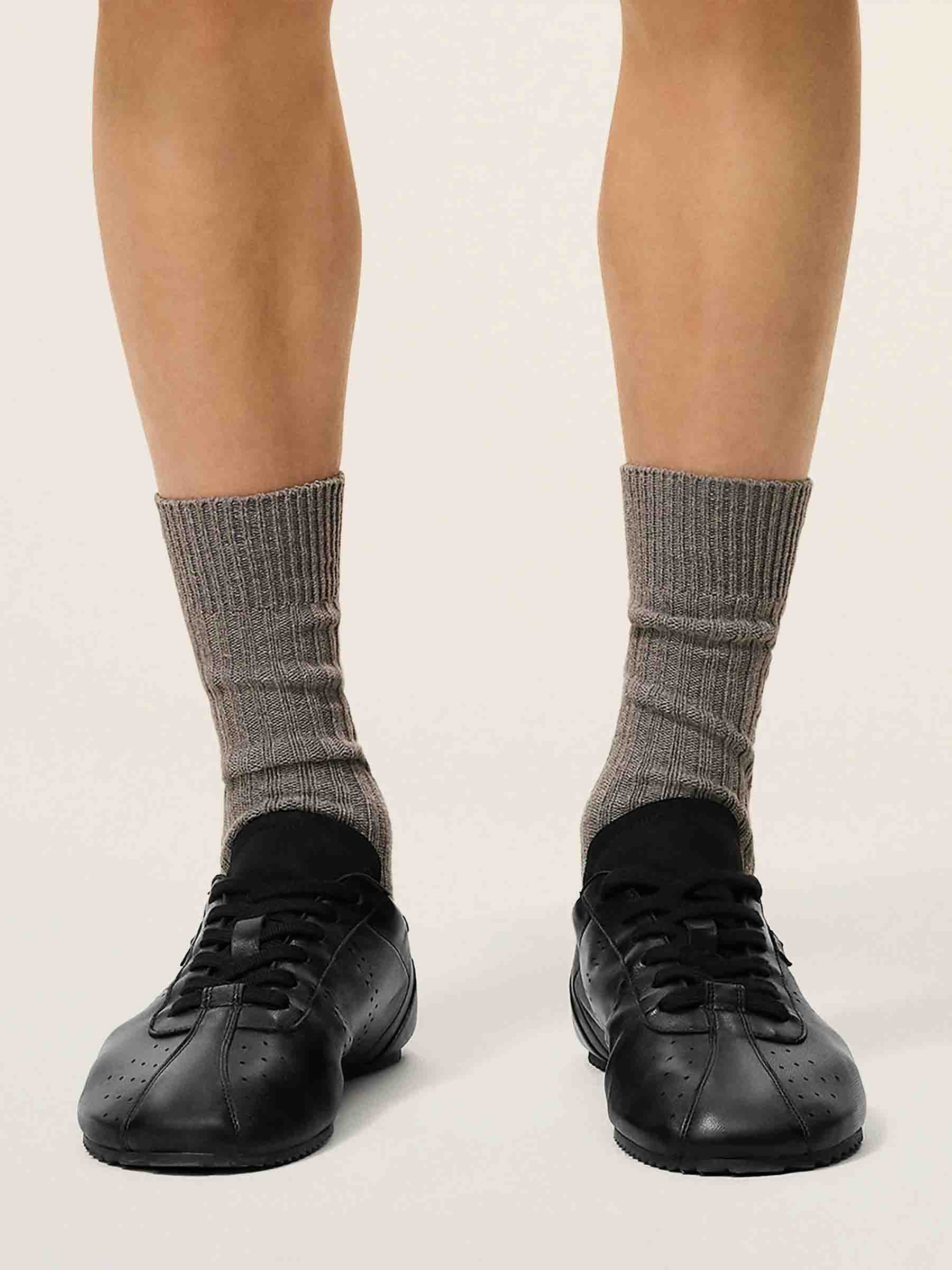 Ami Paris Hombre Barcelona Sneakers Piel Lisa color Negro sku 616-003250 01 - Foto 2