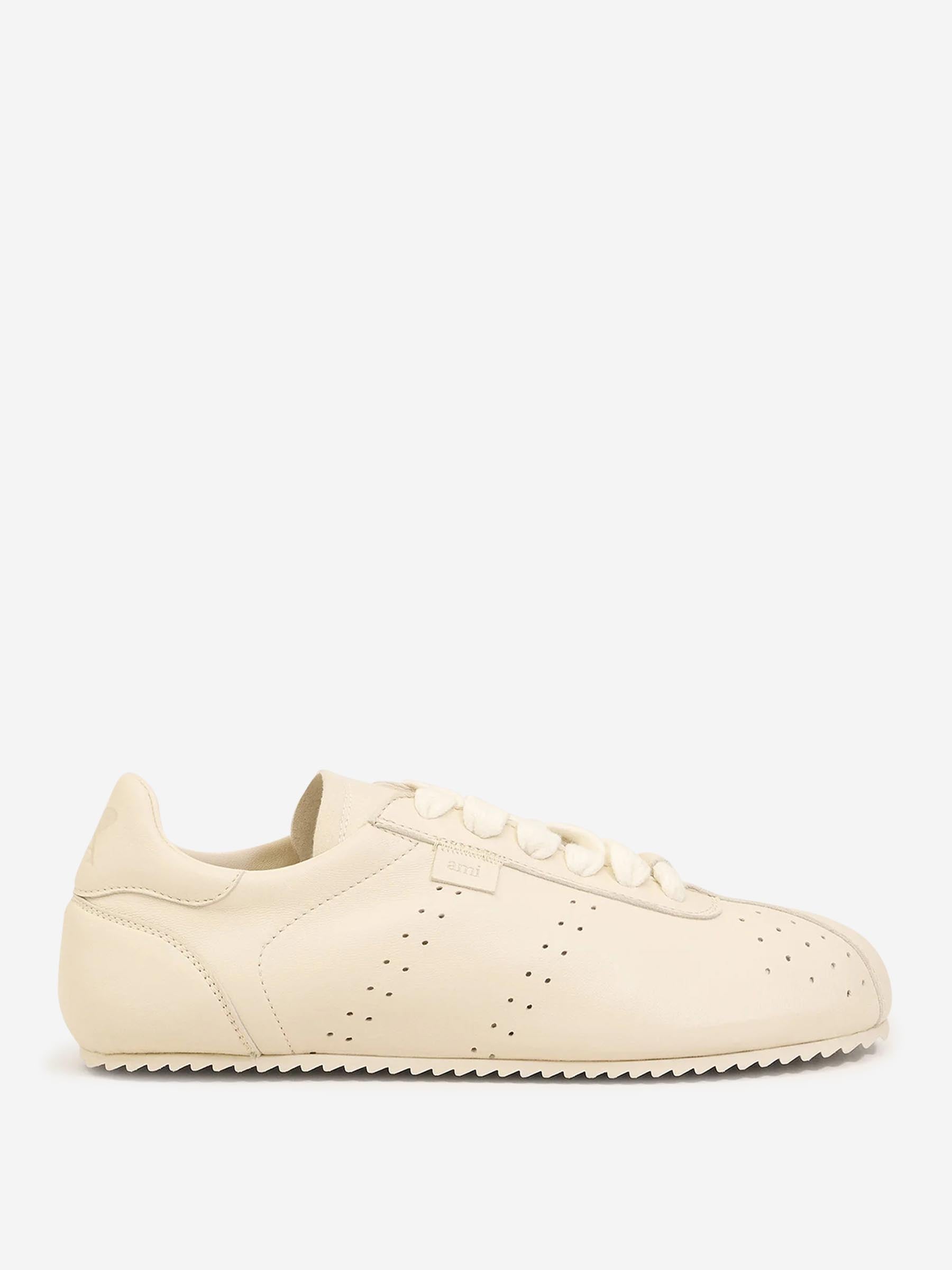 Ami Paris Hombre Barcelona Sneakers Piel Lisa color Marfil sku 616-003250 02 - Foto 1
